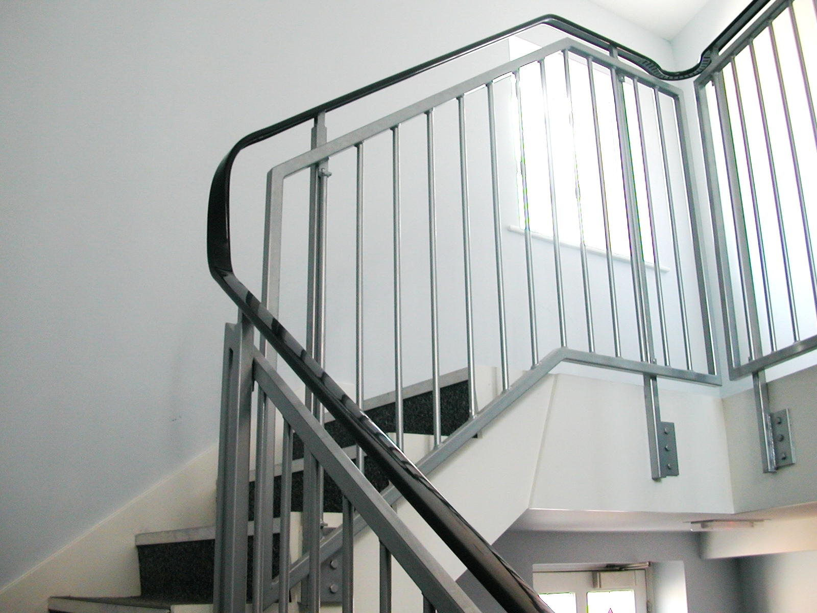 Mild Steel Vertical Bar Stair Balustrade with Plastic Handrails
